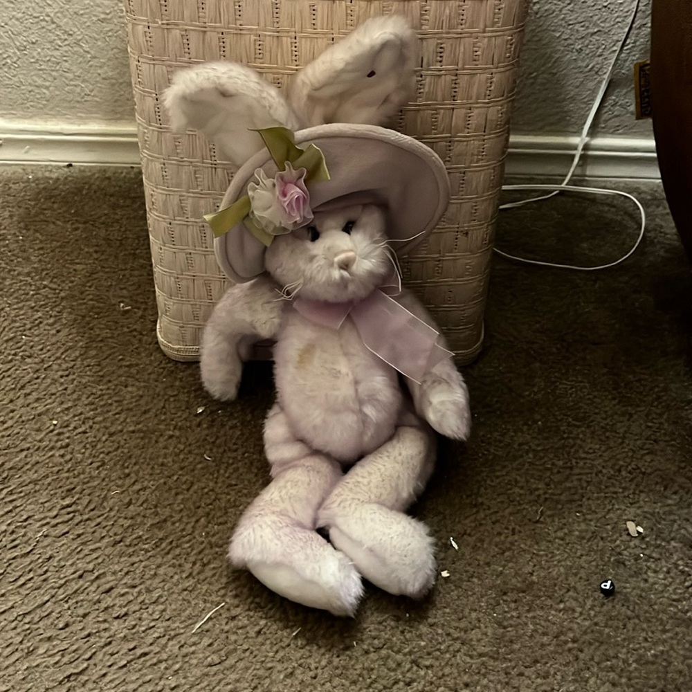 Plush rabbit for girls and boys